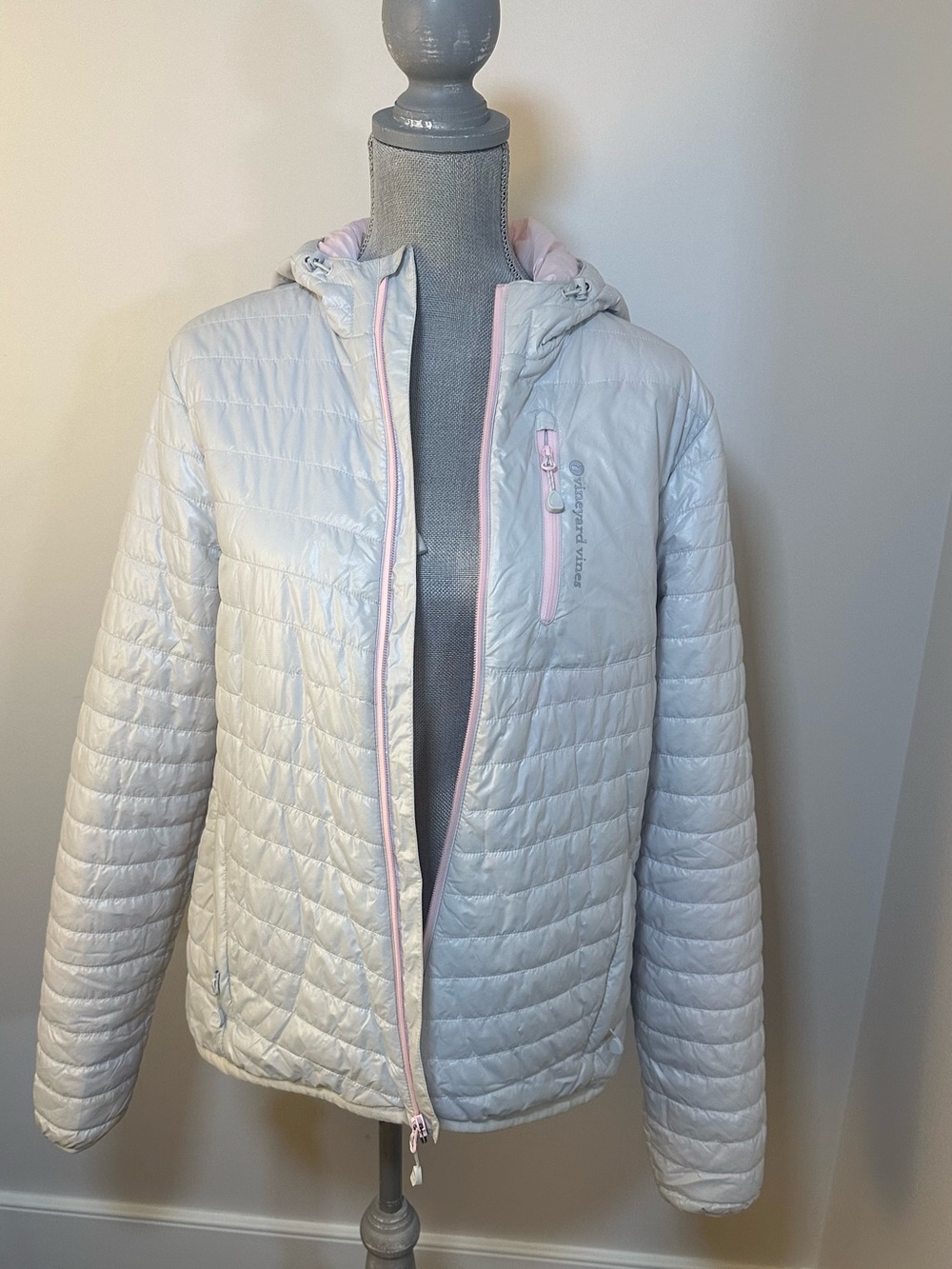 Vineyard Vines |Light Pink Performance Nylon Jacket| size Large